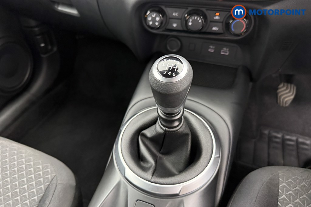 Nissan Juke Acenta Premium Manual Petrol SUV - Stock Number (1550489) - 7th supplementary image
