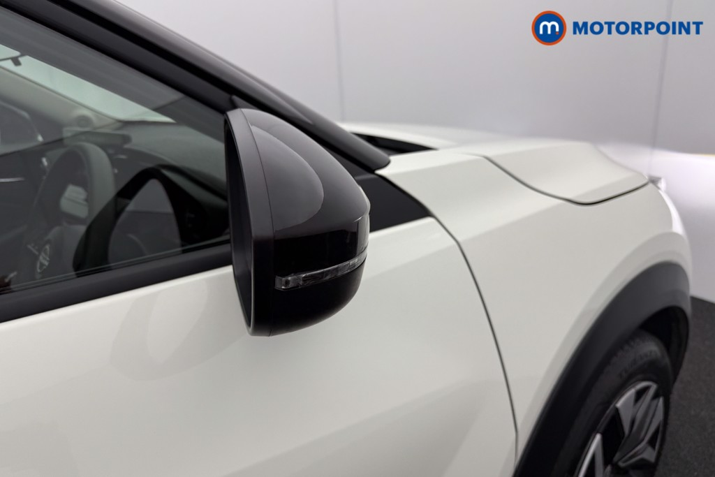 Nissan Juke Acenta Premium Manual Petrol SUV - Stock Number (1550489) - 14th supplementary image