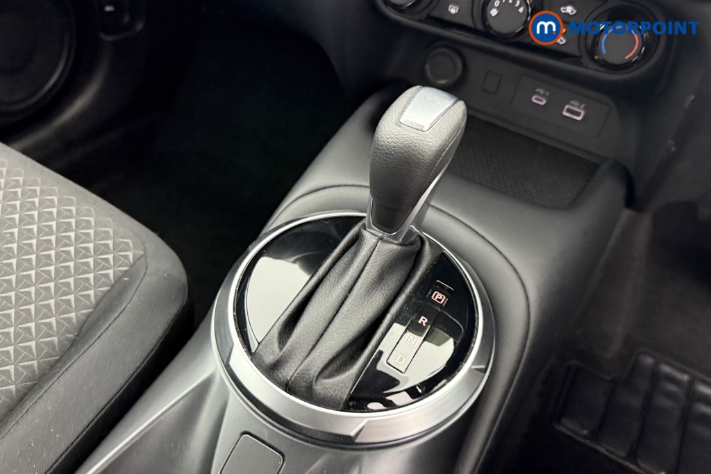 Nissan Juke Acenta Premium Automatic Petrol SUV - Stock Number (1550490) - 9th supplementary image