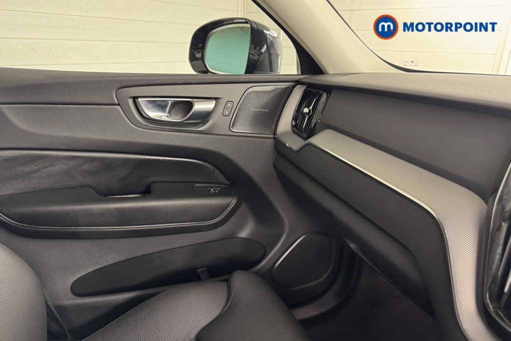 Volvo Xc60 Plus Automatic Diesel SUV - Stock Number (1550494) - 12th supplementary image