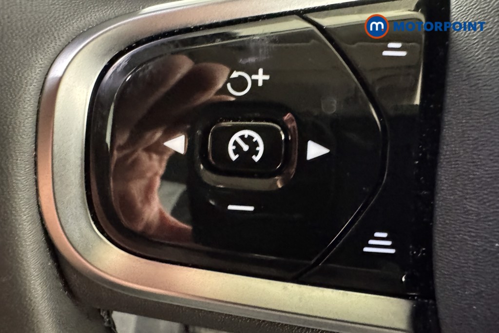 Volvo Xc60 Plus Automatic Diesel SUV - Stock Number (1550494) - 13th supplementary image