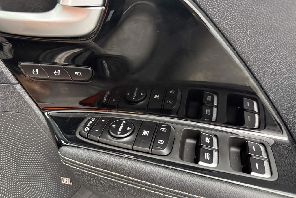 KIA E-Niro 4-Plus Automatic Electric SUV - Stock Number (1550754) - 18th supplementary image