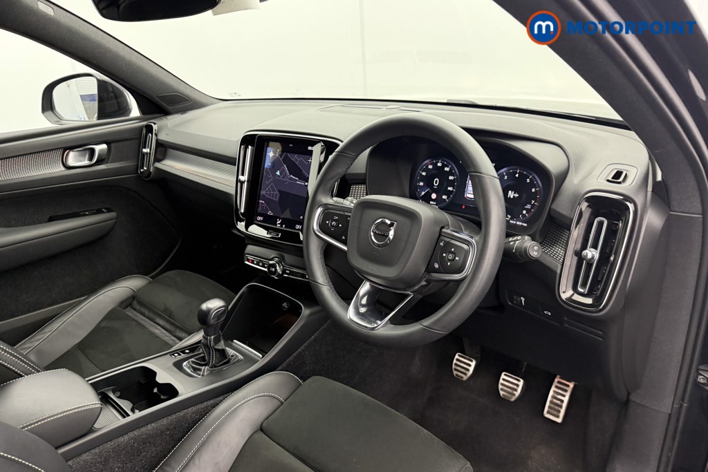 Volvo Xc40 R Design Manual Petrol SUV - Stock Number (1551111) - 4th supplementary image