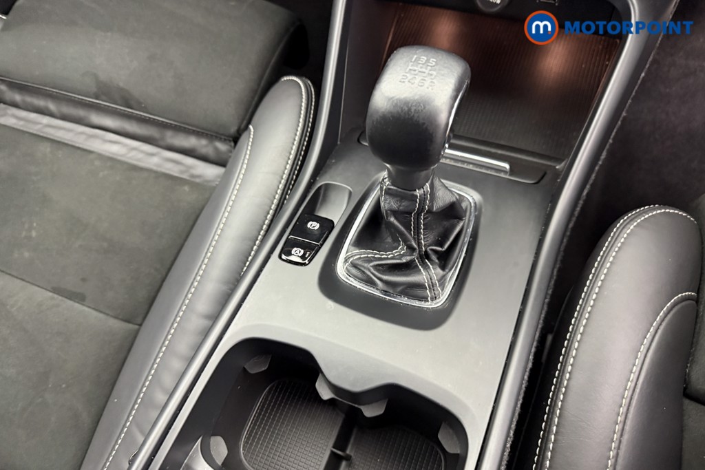 Volvo Xc40 R Design Manual Petrol SUV - Stock Number (1551111) - 12th supplementary image