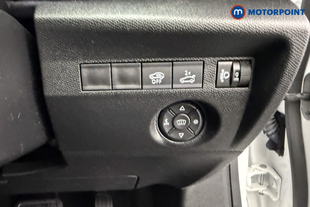 Citroen C4 X Shine Automatic Petrol Saloon - Stock Number (1551129) - 15th supplementary image