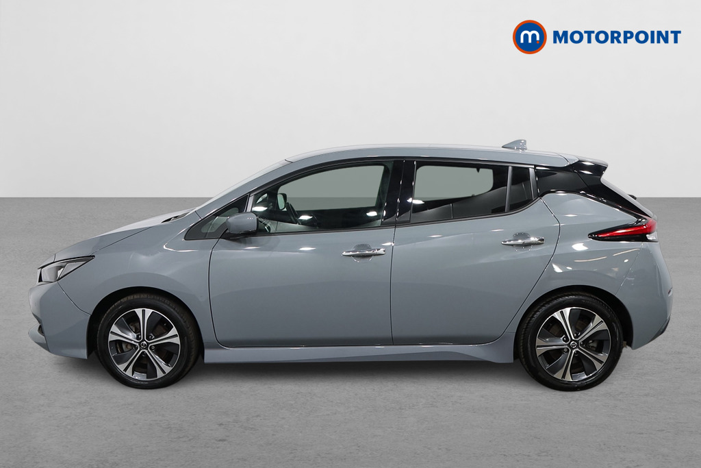 Nissan Leaf Tekna Automatic Electric Hatchback - Stock Number (1551330) - Passenger side