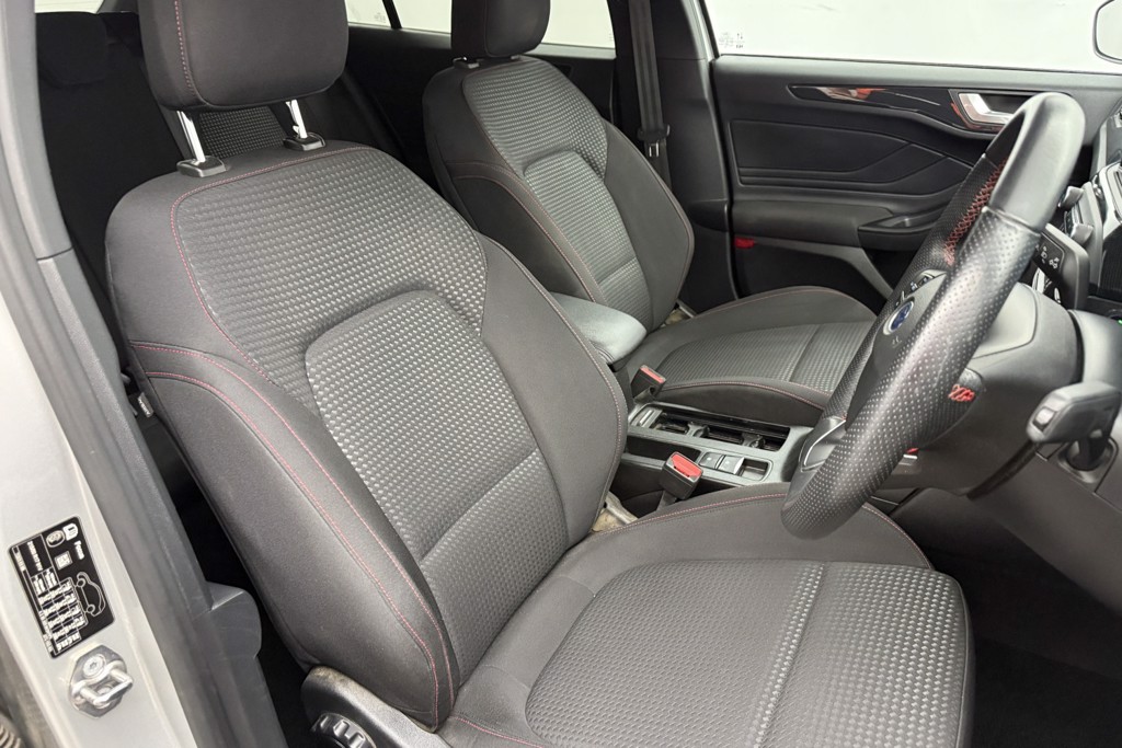 Ford Focus St-Line Manual Petrol Hatchback - Stock Number (1551845) - 16th supplementary image