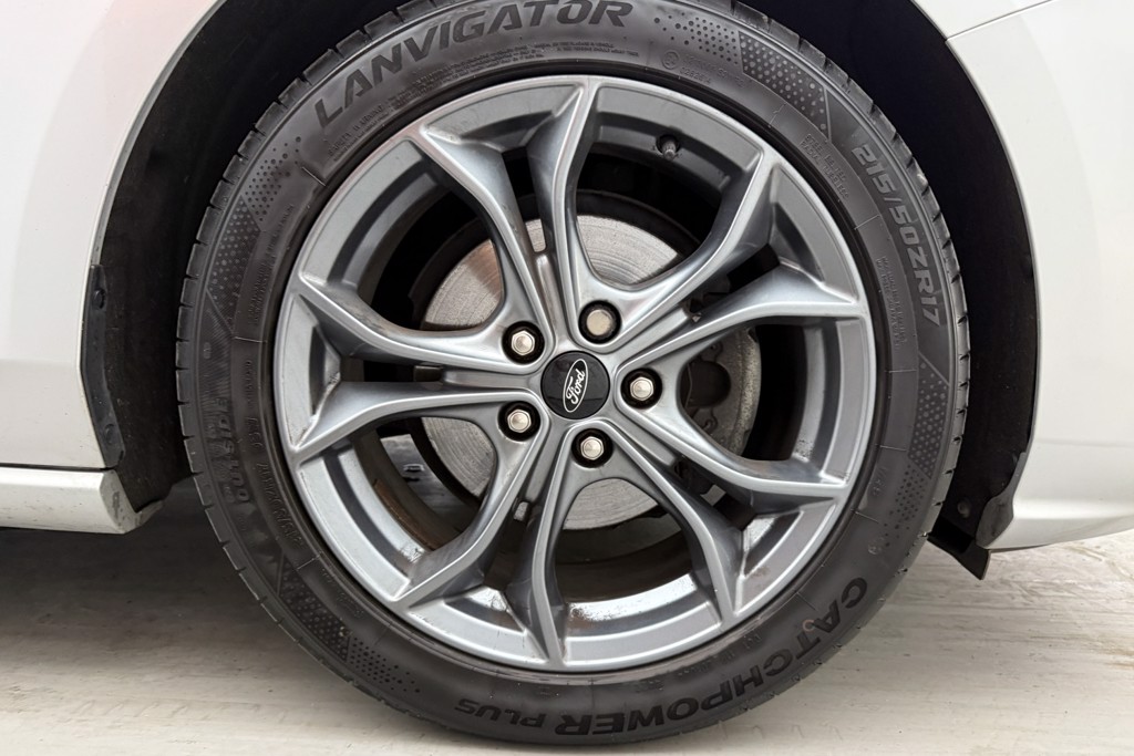 Ford Focus St-Line Manual Petrol Hatchback - Stock Number (1551845) - 31st supplementary image