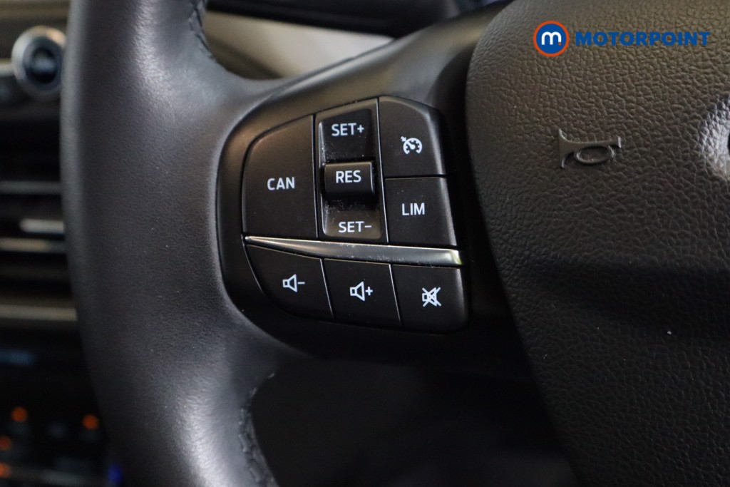 Ford Focus Titanium Manual Petrol Hatchback - Stock Number (1551850) - 3rd supplementary image