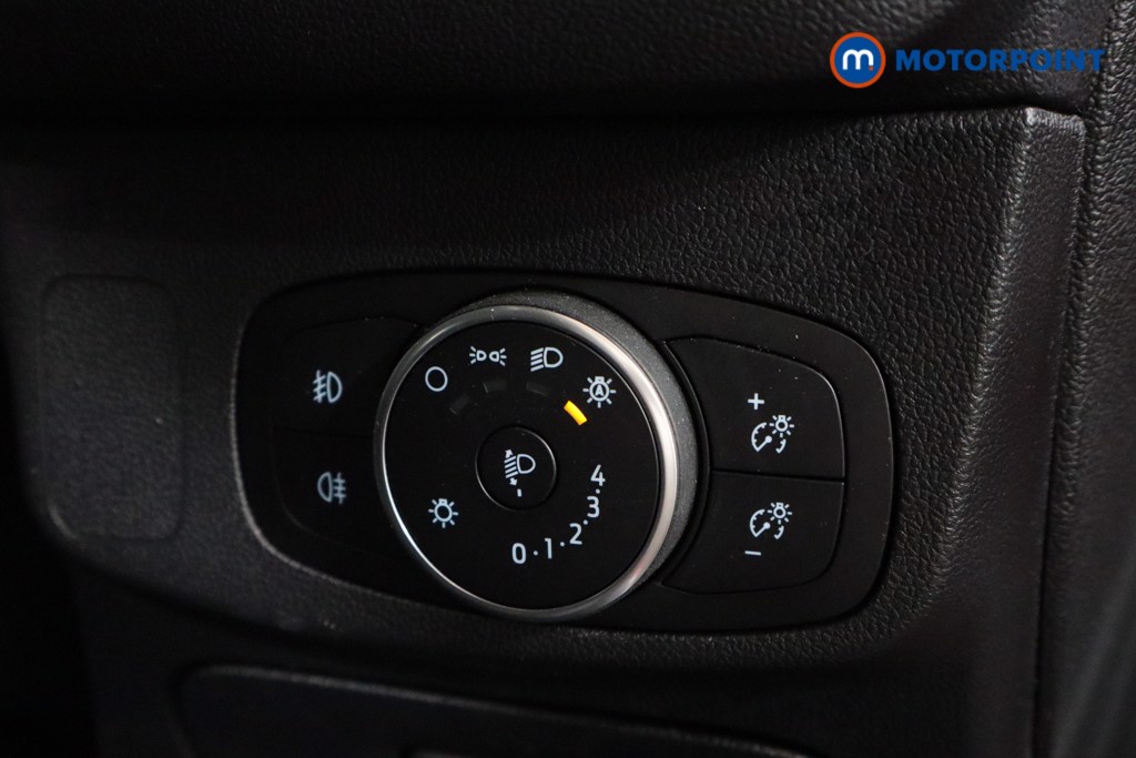 Ford Focus Titanium Manual Petrol Hatchback - Stock Number (1551850) - 8th supplementary image