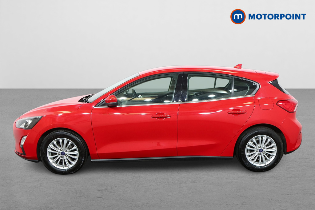 Ford Focus Titanium Manual Petrol Hatchback - Stock Number (1551850) - Passenger side
