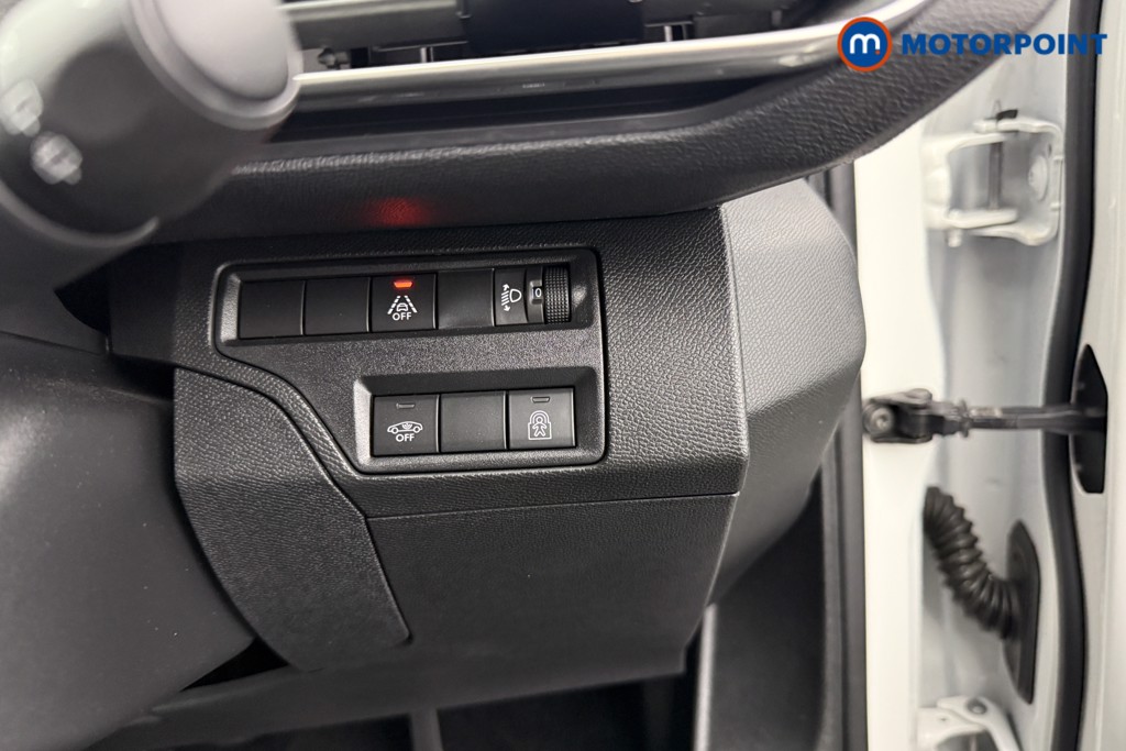 Peugeot 3008 Active Premium Manual Diesel SUV - Stock Number (1551977) - 15th supplementary image