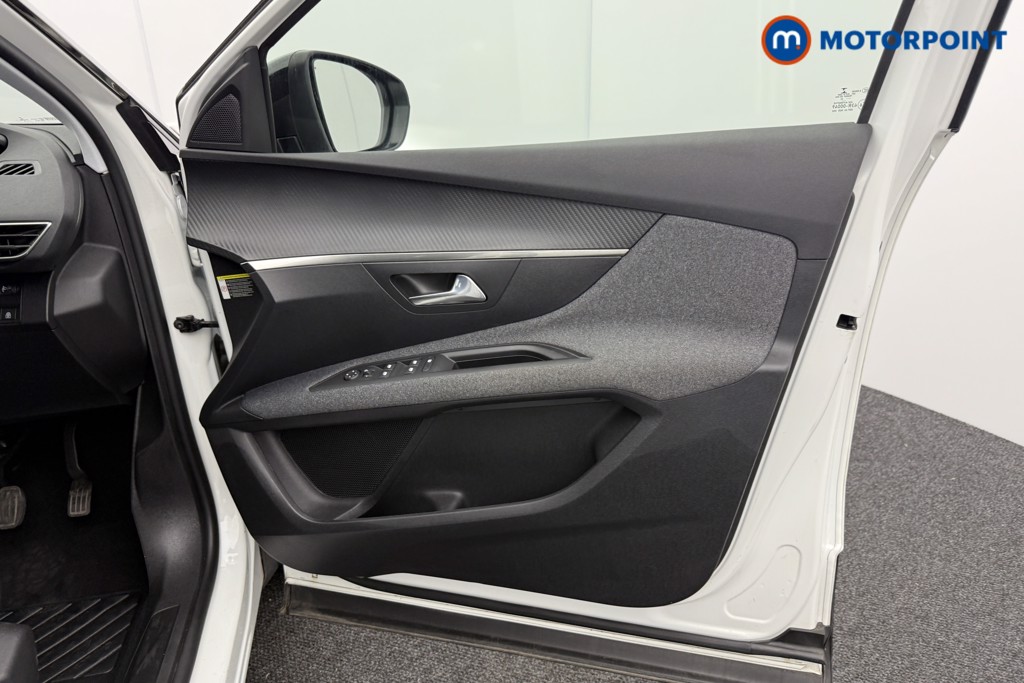 Peugeot 3008 Active Premium Manual Diesel SUV - Stock Number (1551977) - 17th supplementary image