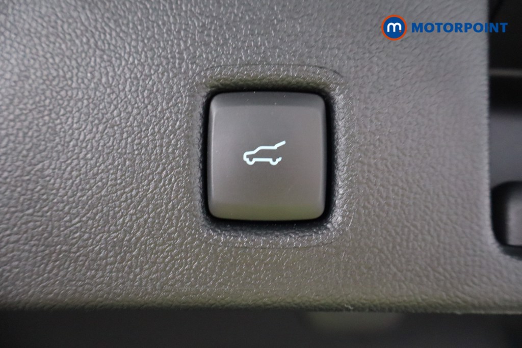 Ford Kuga St-Line Automatic Petrol Plug-In Hybrid SUV - Stock Number (1552000) - 30th supplementary image