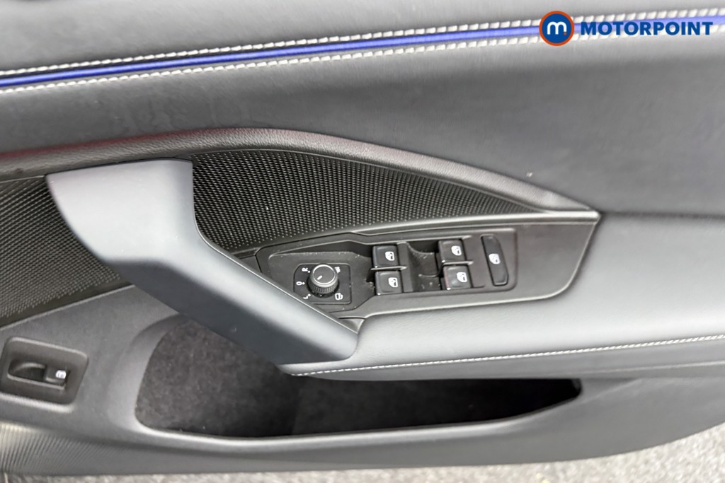 Volkswagen Tiguan R-Line Automatic Petrol Plug-In Hybrid SUV - Stock Number (1552322) - 16th supplementary image