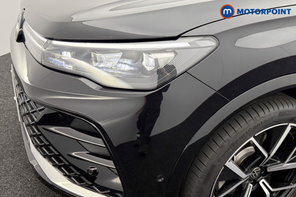 Volkswagen Tiguan R-Line Automatic Petrol Plug-In Hybrid SUV - Stock Number (1552322) - 29th supplementary image