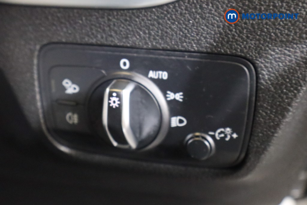 Audi Q2 S Line Manual Petrol SUV - Stock Number (1552650) - 6th supplementary image