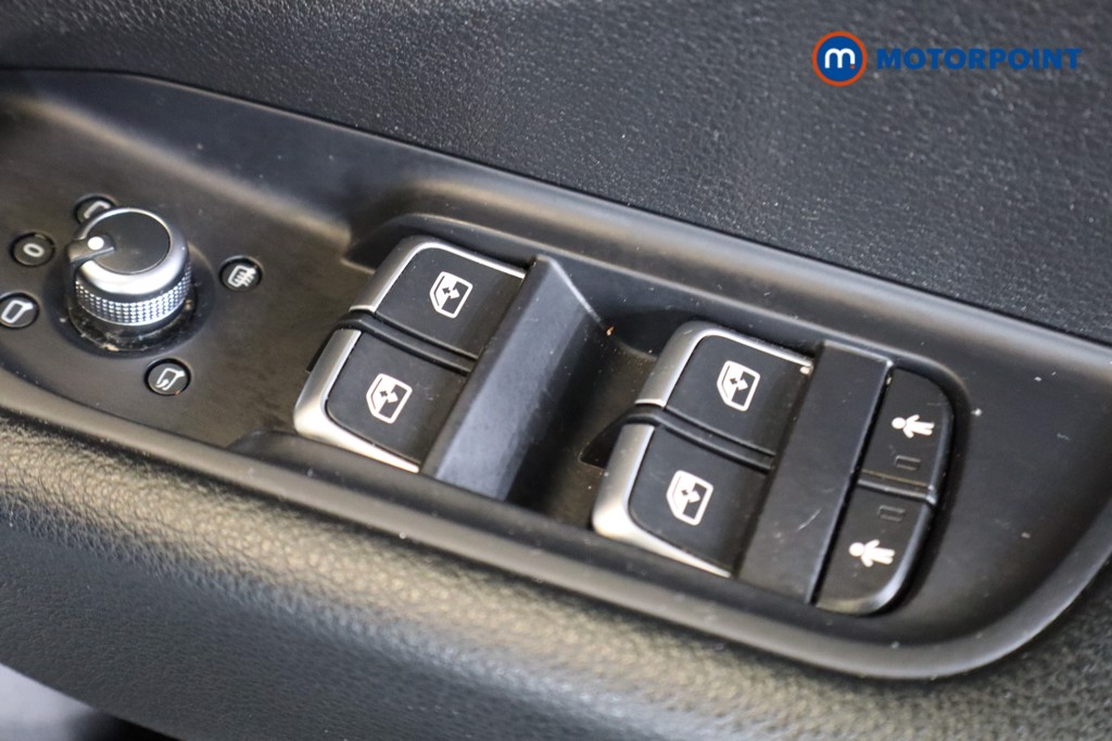 Audi Q2 S Line Manual Petrol SUV - Stock Number (1552650) - 8th supplementary image