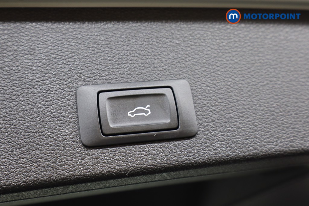 Audi Q2 S Line Manual Petrol SUV - Stock Number (1552650) - 15th supplementary image