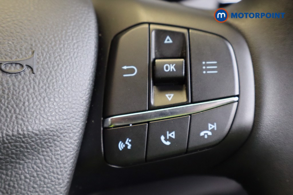 Ford Focus Active Manual Petrol-Electric Hybrid Estate - Stock Number (1552700) - 5th supplementary image