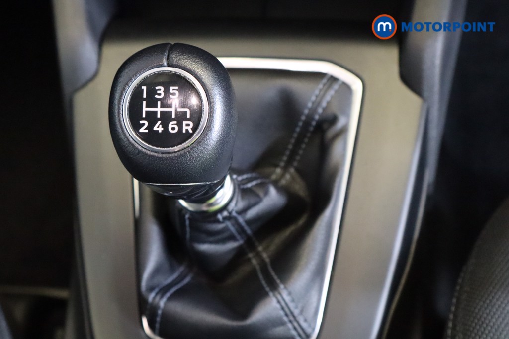 Ford Focus Active Manual Petrol-Electric Hybrid Estate - Stock Number (1552700) - 8th supplementary image