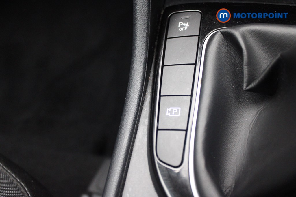Hyundai Tucson Se Connect Manual Petrol SUV - Stock Number (1552823) - 12th supplementary image