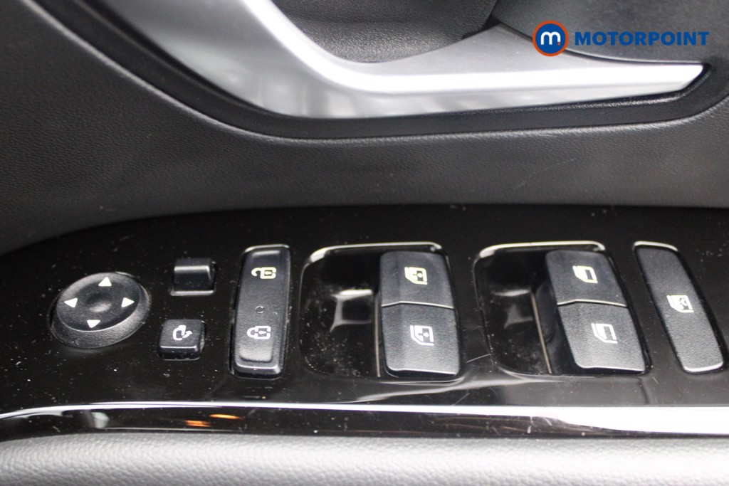 Hyundai Tucson Se Connect Manual Petrol SUV - Stock Number (1552823) - 19th supplementary image