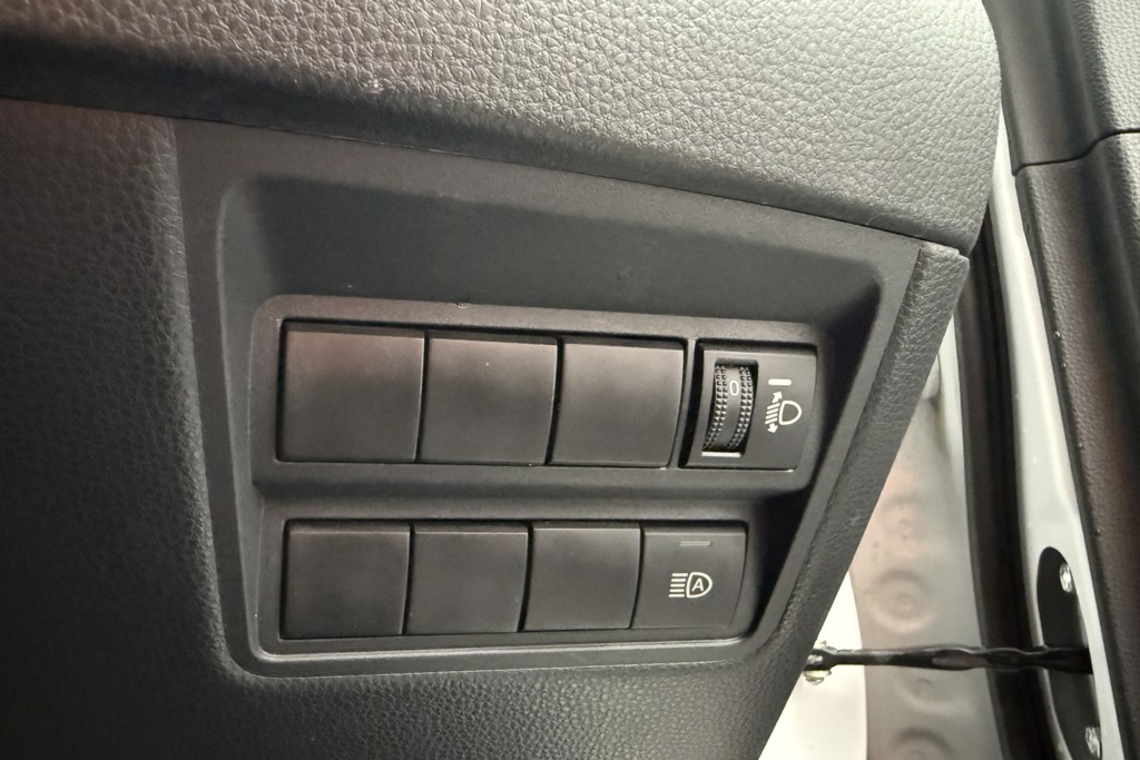 Toyota Yaris Icon Automatic Petrol-Electric Hybrid Hatchback - Stock Number (1552838) - 14th supplementary image