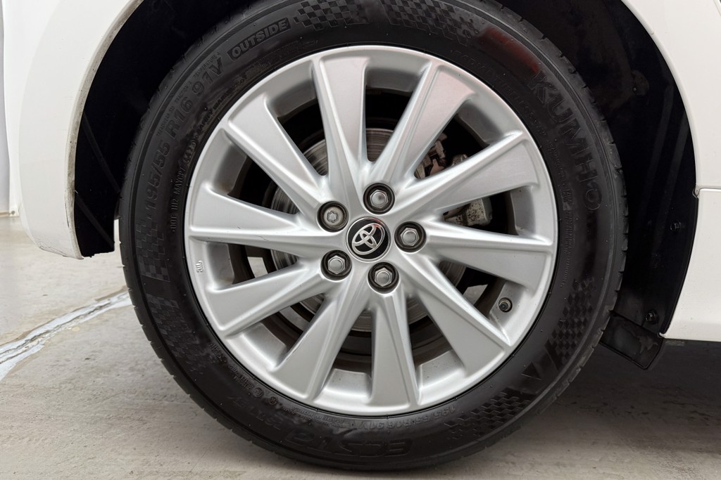 Toyota Yaris Icon Automatic Petrol-Electric Hybrid Hatchback - Stock Number (1552838) - 26th supplementary image