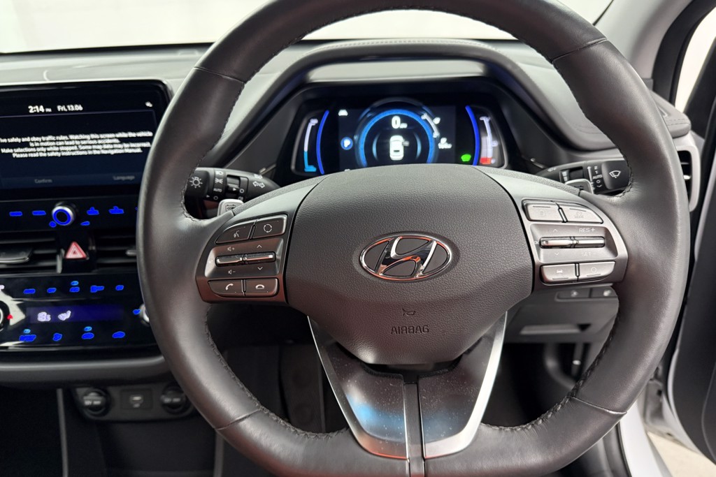 Hyundai Ioniq Premium Automatic Electric Hatchback - Stock Number (1552924) - 3rd supplementary image