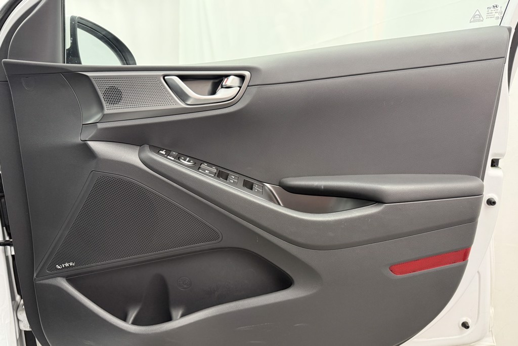 Hyundai Ioniq Premium Automatic Electric Hatchback - Stock Number (1552924) - 15th supplementary image