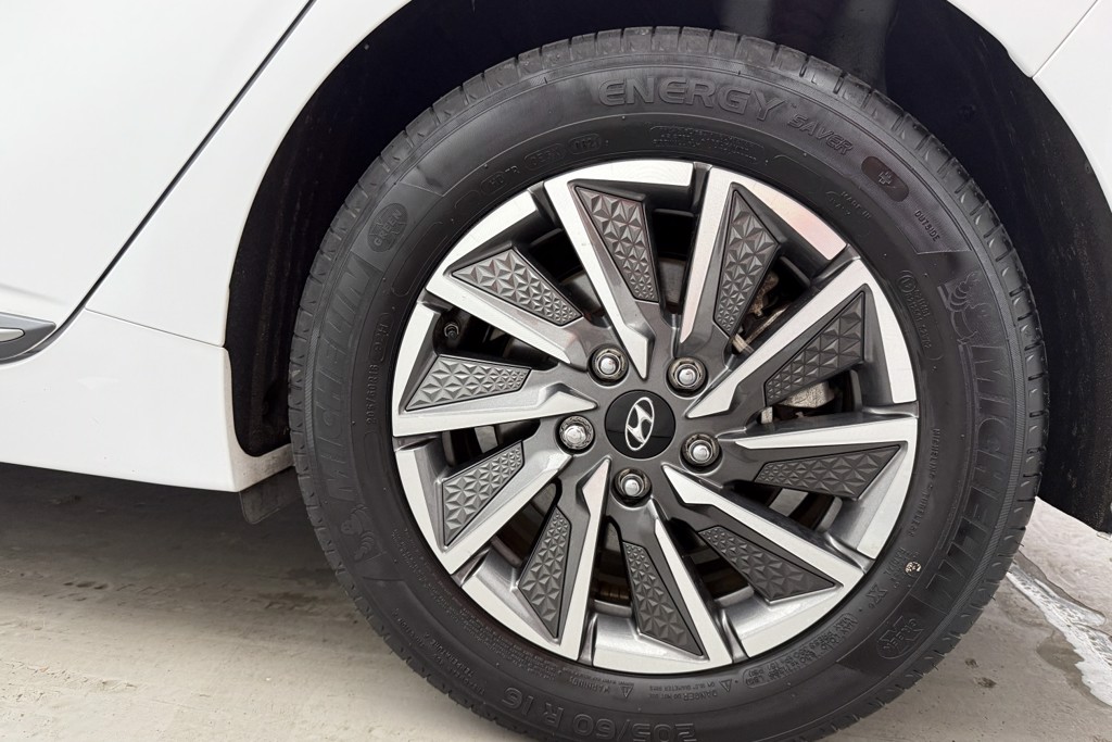 Hyundai Ioniq Premium Automatic Electric Hatchback - Stock Number (1552924) - 29th supplementary image