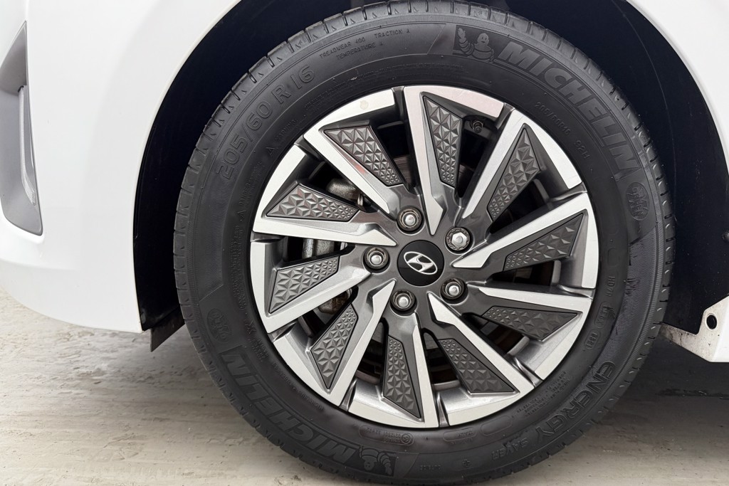 Hyundai Ioniq Premium Automatic Electric Hatchback - Stock Number (1552924) - 30th supplementary image