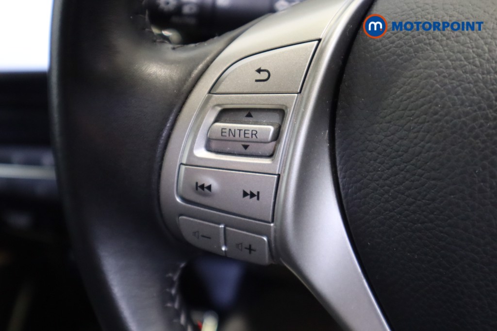 Nissan Qashqai Tekna Manual Diesel SUV - Stock Number (1553192) - 12th supplementary image