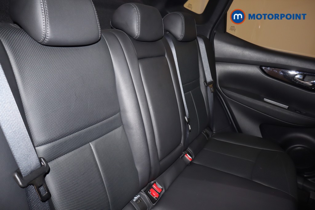 Nissan Qashqai Tekna Manual Diesel SUV - Stock Number (1553192) - 15th supplementary image