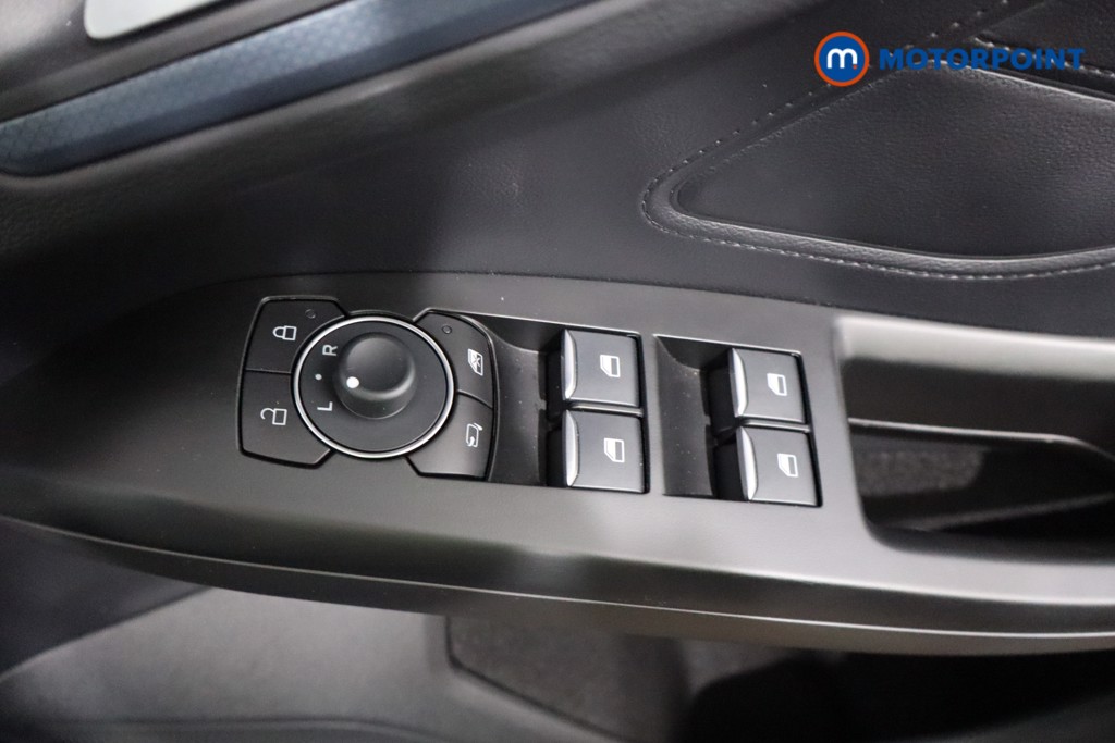 Ford Focus Active X Edition Manual Petrol-Electric Hybrid Hatchback - Stock Number (1553577) - 16th supplementary image