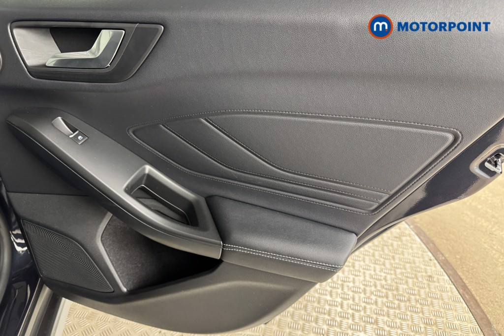 Ford Focus Active X Vignale Edition Manual Petrol-Electric Hybrid Hatchback - Stock Number (1553631) - 16th supplementary image