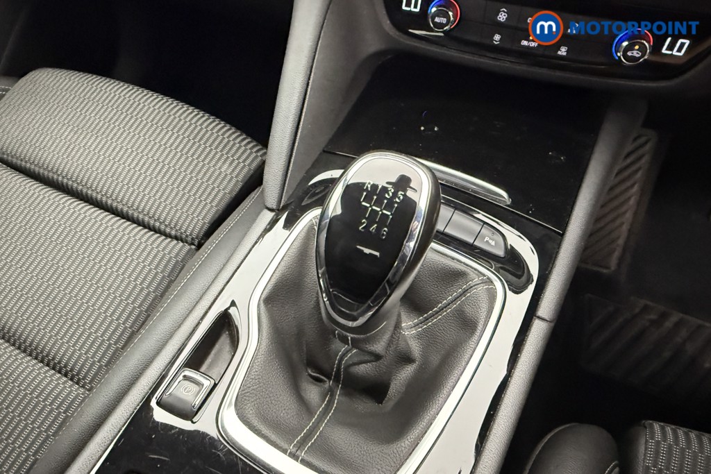 Vauxhall Insignia Sri Vx-Line Nav Manual Petrol Hatchback - Stock Number (1553854) - 12th supplementary image