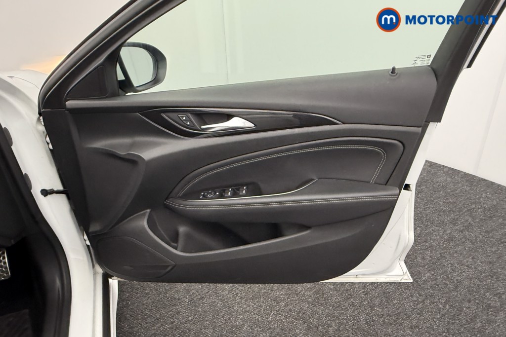 Vauxhall Insignia Sri Vx-Line Nav Manual Petrol Hatchback - Stock Number (1553854) - 17th supplementary image