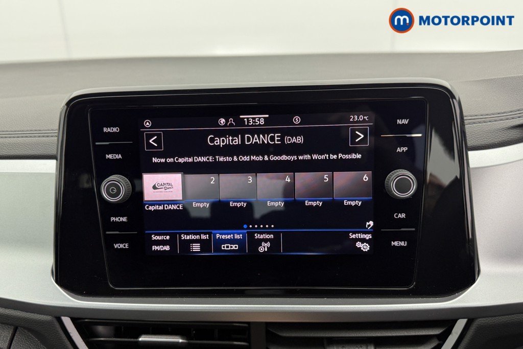 Volkswagen T-Roc Life Automatic Petrol SUV - Stock Number (1554167) - 6th supplementary image
