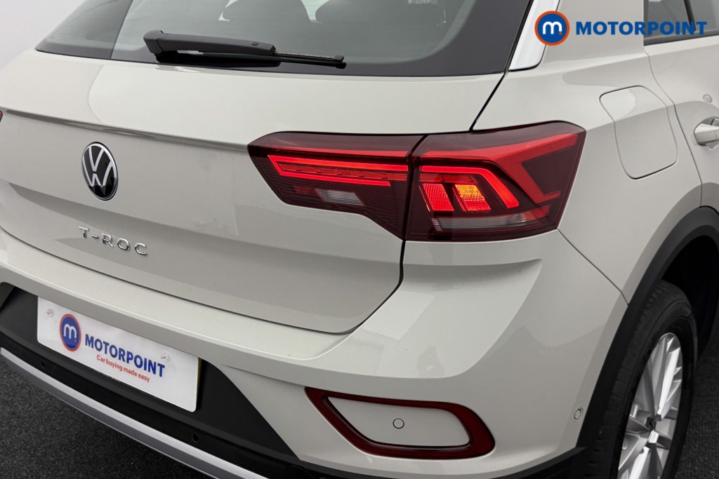 Volkswagen T-Roc Life Automatic Petrol SUV - Stock Number (1554167) - 27th supplementary image