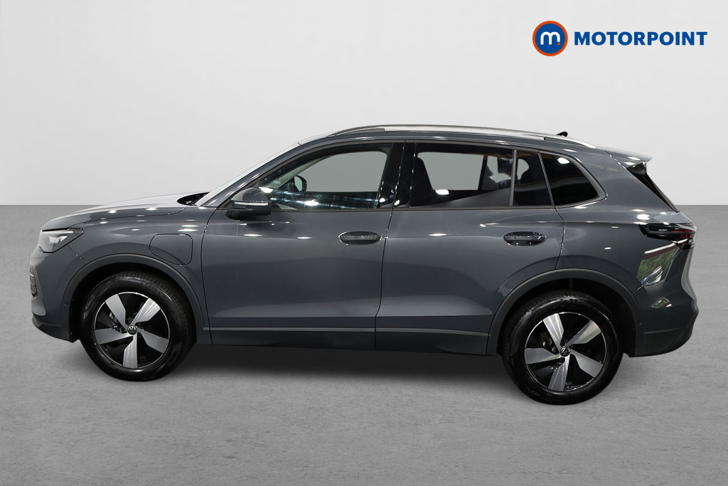 Volkswagen Tiguan Match Automatic Petrol Plug-In Hybrid SUV - Stock Number (1554169) - Passenger side