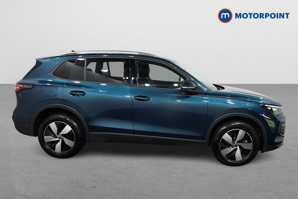 Volkswagen Tiguan Match Automatic Petrol Plug-In Hybrid SUV - Stock Number (1554172) - Drivers side