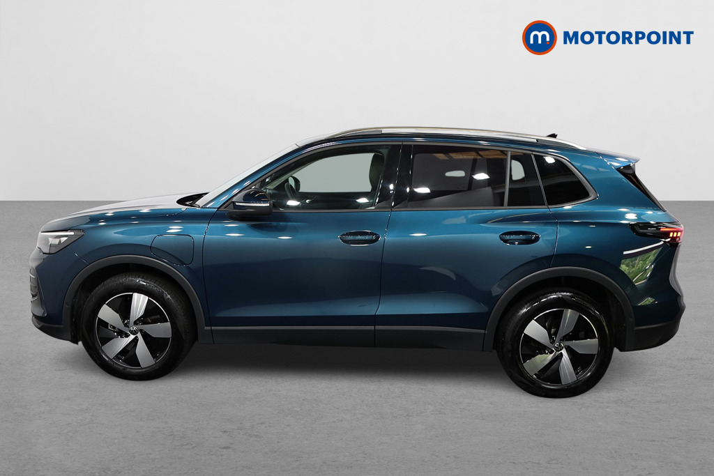 Volkswagen Tiguan Match Automatic Petrol Plug-In Hybrid SUV - Stock Number (1554172) - Passenger side