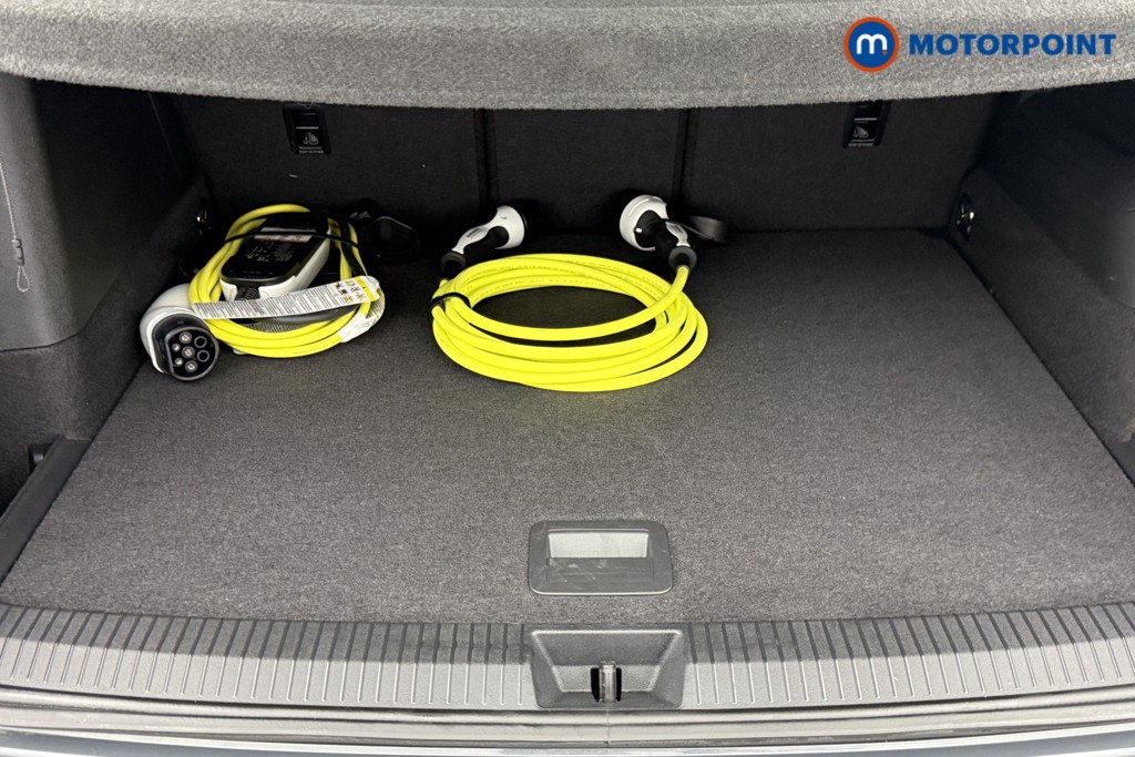 Volkswagen Tiguan R-Line Automatic Petrol Plug-In Hybrid SUV - Stock Number (1554173) - 22nd supplementary image
