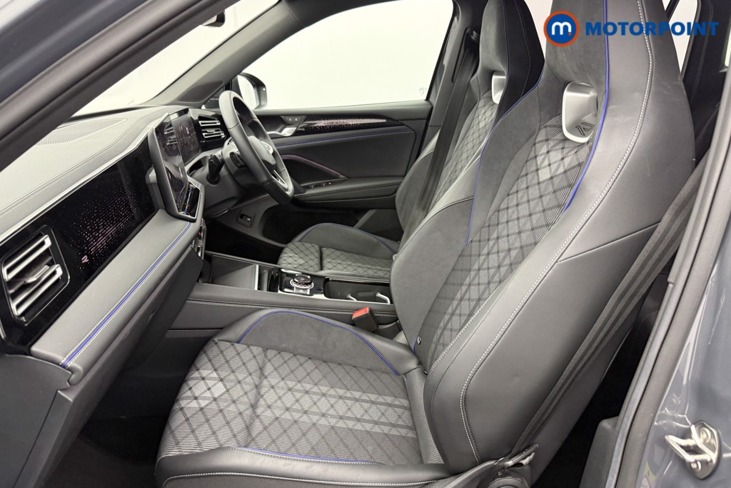 Volkswagen Tiguan R-Line Automatic Petrol Plug-In Hybrid SUV - Stock Number (1554173) - 23rd supplementary image