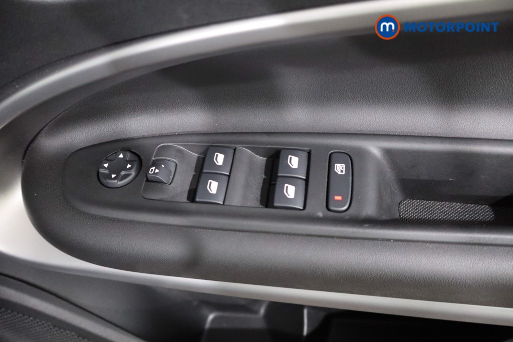 Jeep Avenger Summit Automatic Electric SUV - Stock Number (1554190) - 17th supplementary image