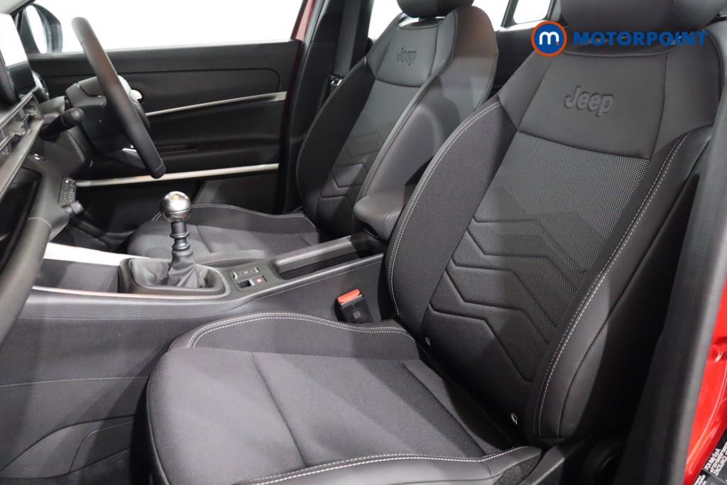 Jeep Avenger Altitude Manual Petrol SUV - Stock Number (1554270) - 4th supplementary image