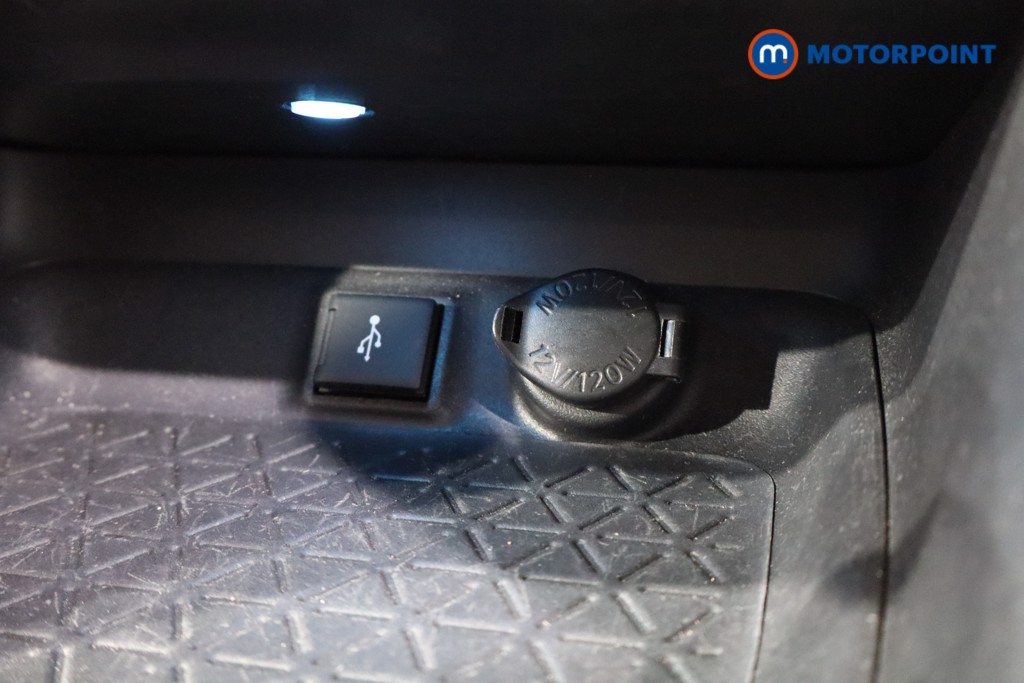 Toyota Rav4 Dynamic Automatic Petrol-Electric Hybrid SUV - Stock Number (1552849) - 16th supplementary image