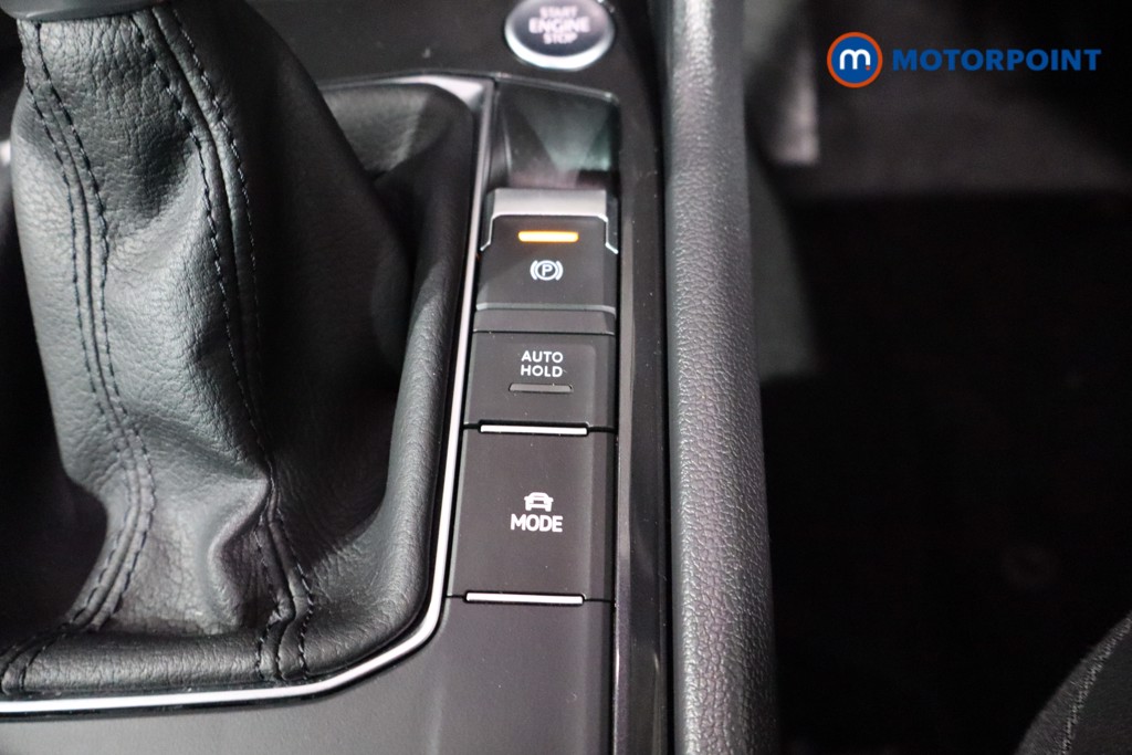 Volkswagen Tiguan Elegance Automatic Petrol SUV - Stock Number (1552860) - 21st supplementary image